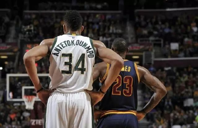 多特在三点 多特在三点